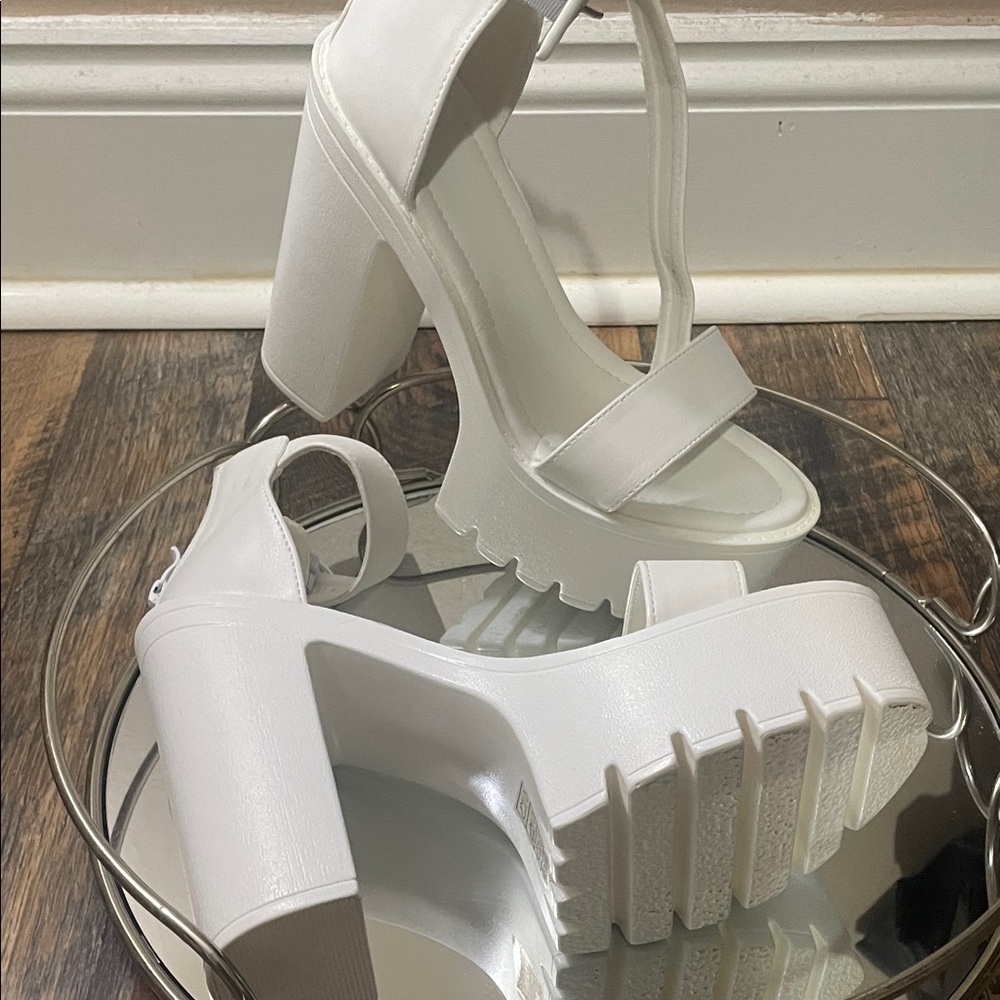 SHEIN White Chunky Platform Block Heel Sandals